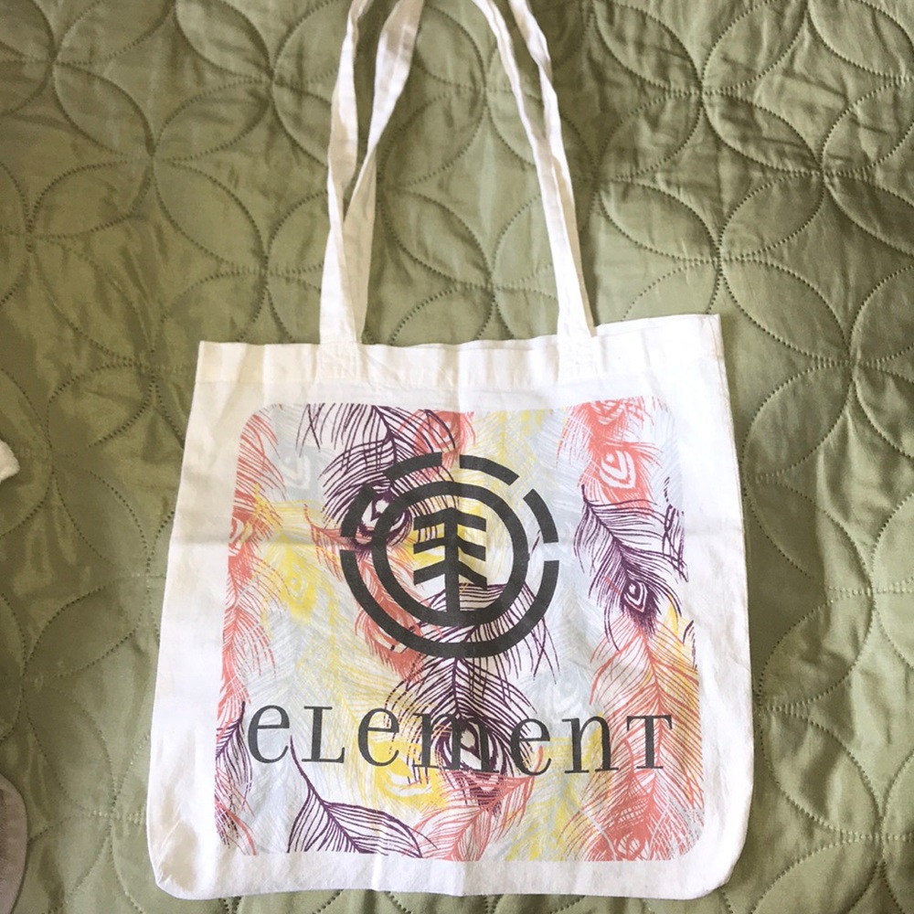 Element tote